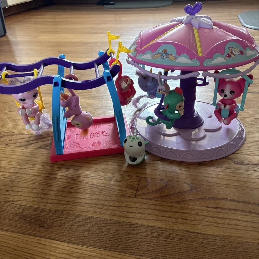 Fingerling Carousel All 4 Swings & Monkey Bars 7 Figures With Unicorn Narwhal